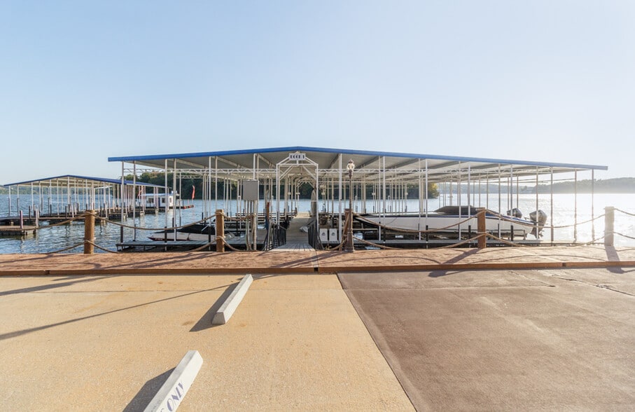 More Photos Of 6550 Pelican Dr, Osage Beach Marina For Sale