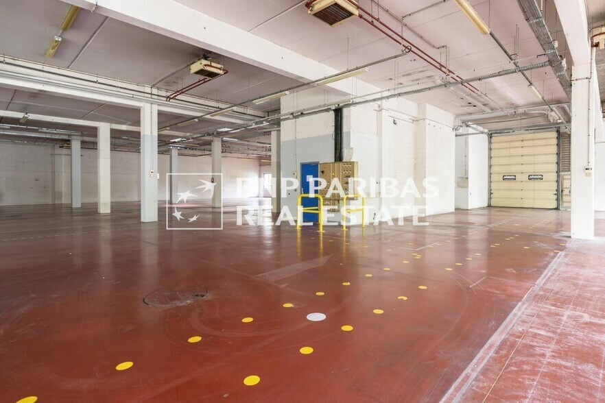 More Photos Of , Antony Office For Sale