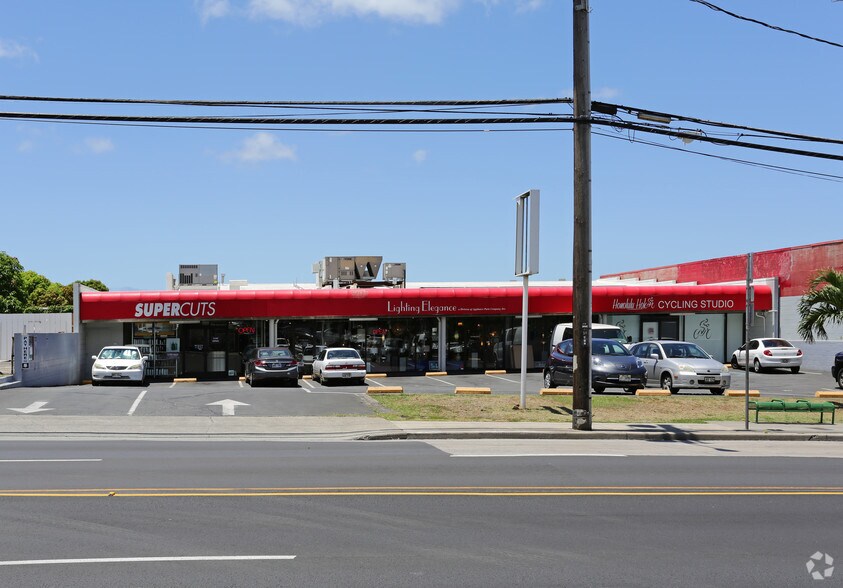 More Photos Of 3057 Waialae Ave, Honolulu Storefront For Lease