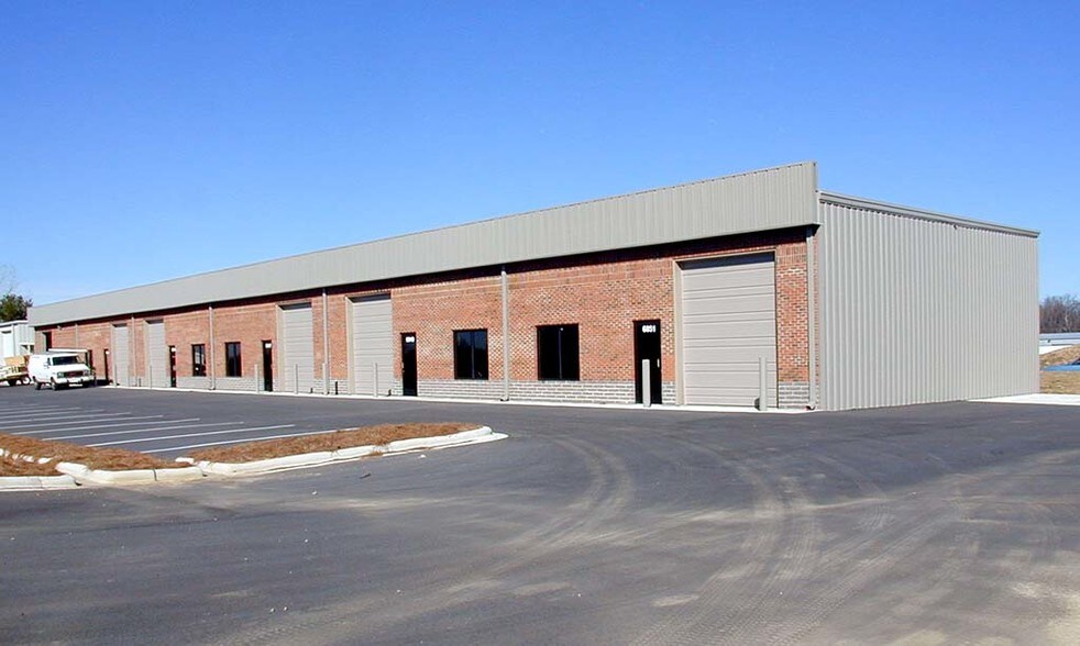 More Photos Of 6841-6851 Belt Rd, Concord Flex For Lease