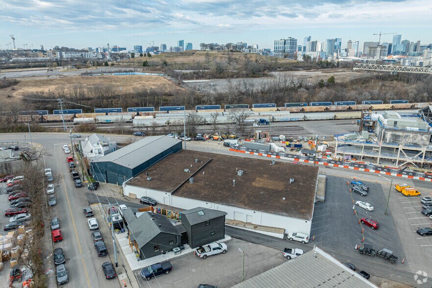 More Photos Of 469 Chestnut St, Nashville General Retail For Lease