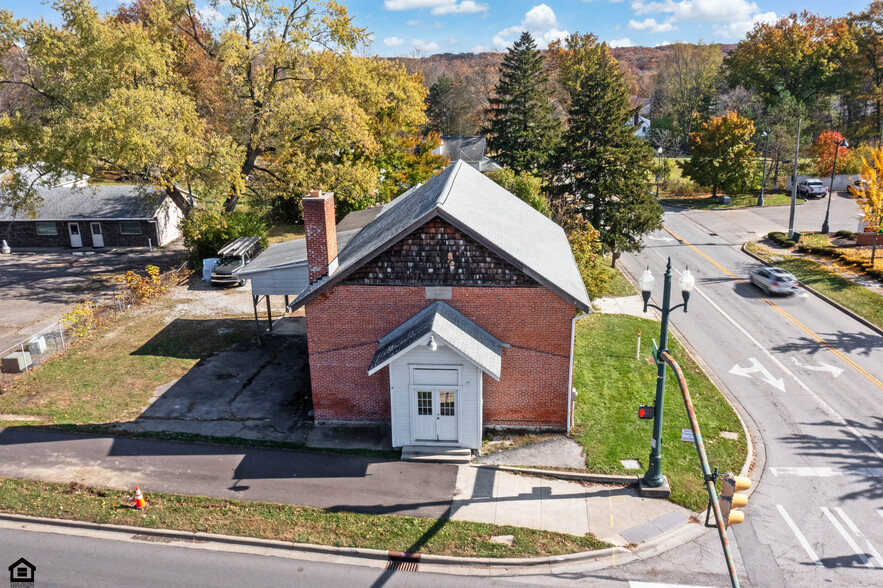 Primary Photo Of 860 Sunbury, Westerville Freestanding For Sale