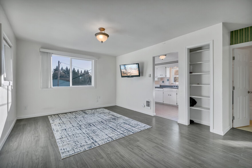 More Photos Of 10709 Woodland Ave E, Puyallup Specialty For Sale