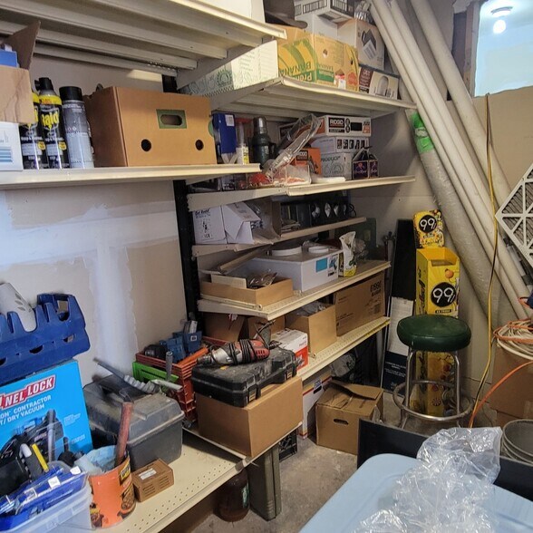 More Photos Of 735 Dimery Ave, Beaver Crossing Convenience Store For Sale