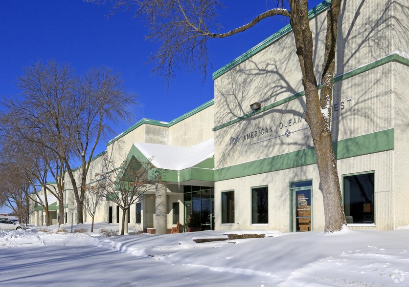 More Photos Of 13200 N 10th Ave, Plymouth Warehouse For Lease