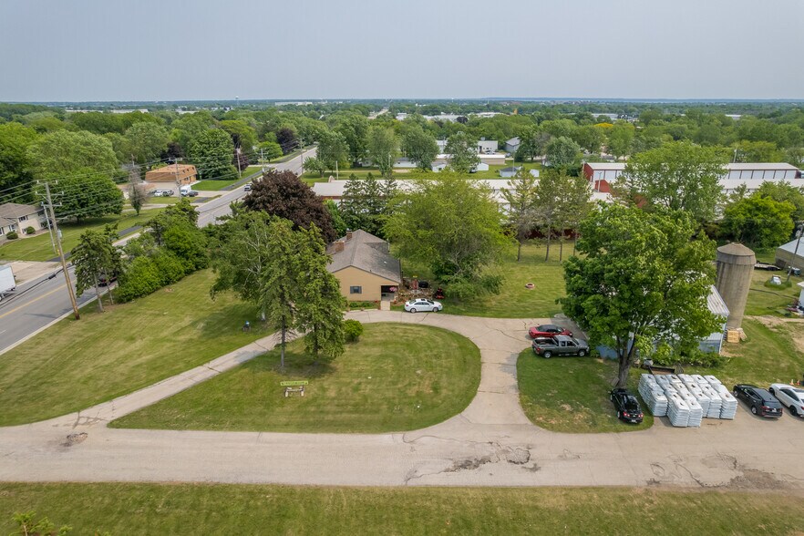 More Photos Of 2015 County Road II, Neenah Garden Center For Sale
