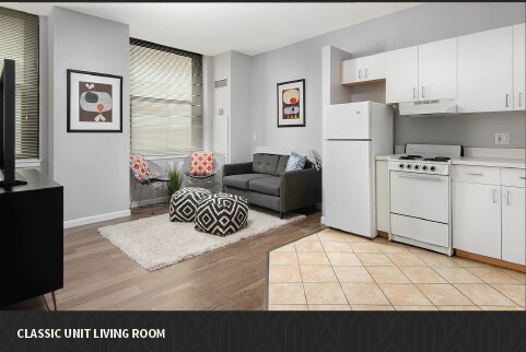 More Photos Of 182 W Lake St, Chicago Apartments For Lease