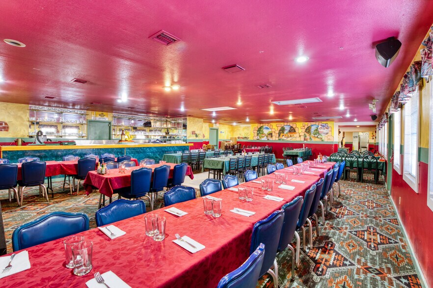 More Photos Of 410 Yakima Valley Hwy, Sunnyside General Retail For Sale