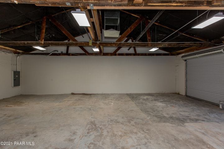 More Photos Of 430 N Mount Vernon Ave, Prescott Warehouse For Lease