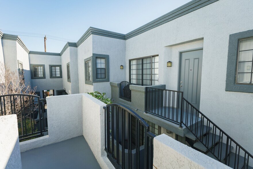 More Photos Of 520-526 N Hollywood Way, Burbank Apartments For Sale
