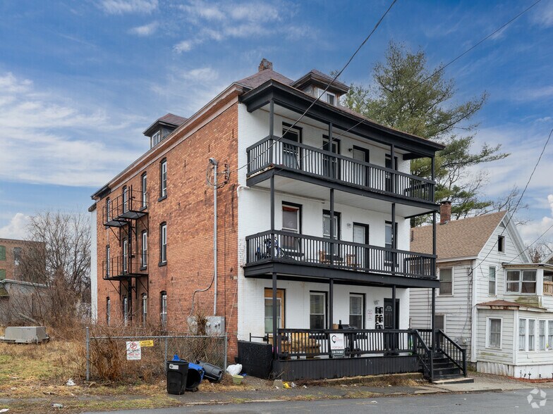 Primary Photo Of 8 Gardiner St, Amsterdam Apartments For Sale