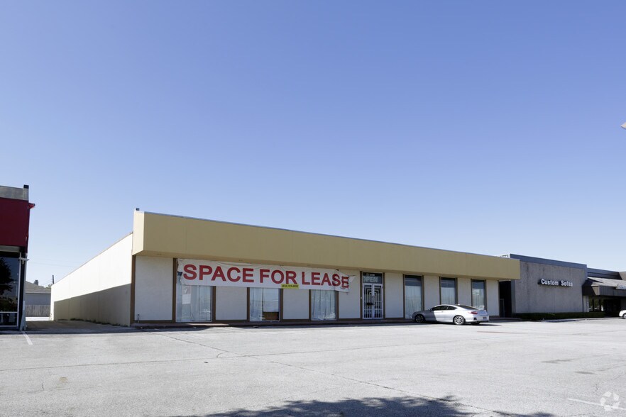 More Photos Of 3150 Fondren Rd, Houston Freestanding For Lease