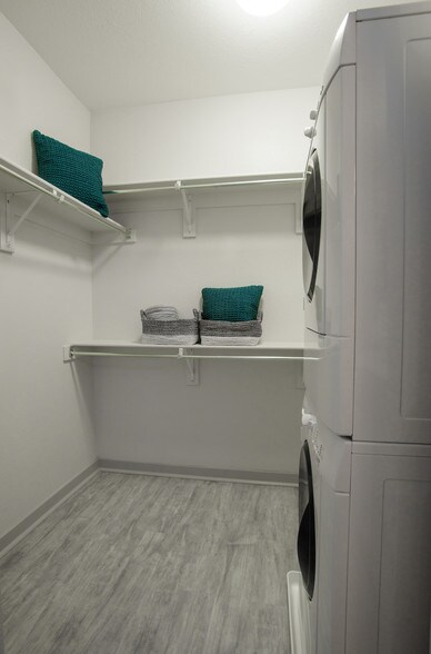 More Photos Of 2424-2434 W Caithness Pl, Denver Apartments For Lease