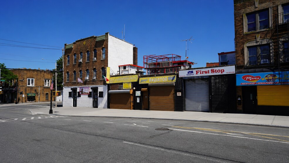 More Photos Of , Brooklyn General Retail For Sale