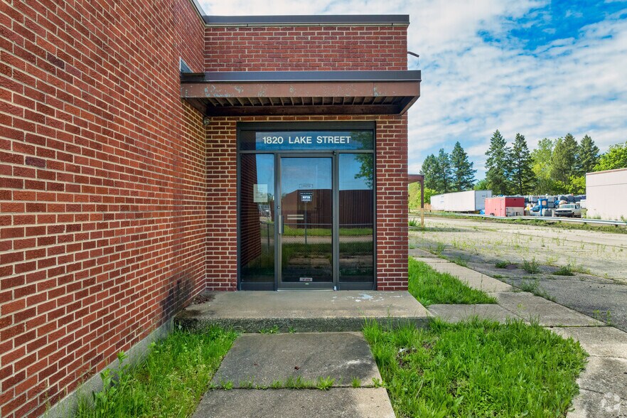 More Photos Of 1820 Lake St, Kalamazoo Manufacturing For Sale