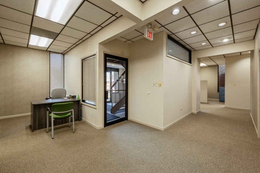 More Photos Of 8233 S Harlem Ave, Bridgeview Medical For Lease