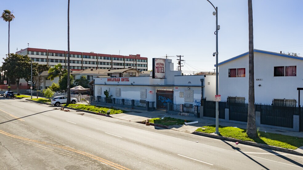 More Photos Of 6919 S Figueroa St, Los Angeles Hotel For Sale