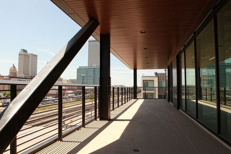 More Photos Of 21 N Greenwood Ave, Tulsa Office For Lease