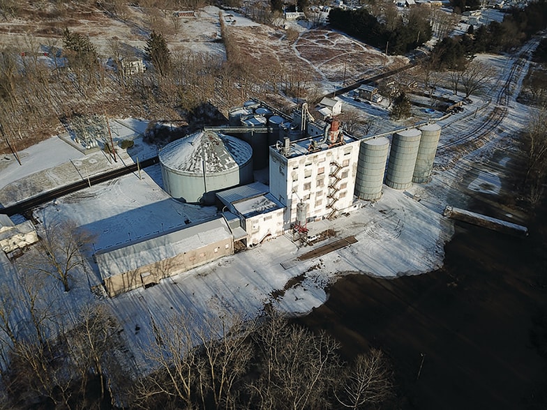 Primary Photo Of 945 Mill Rd, Loudonville Industrial For Sale