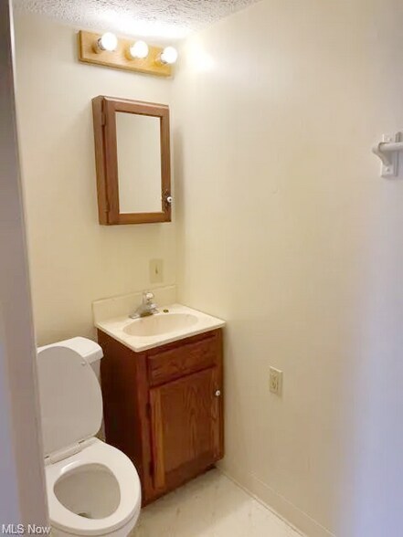 More Photos Of 411 Bank St, Lodi Apartments For Sale