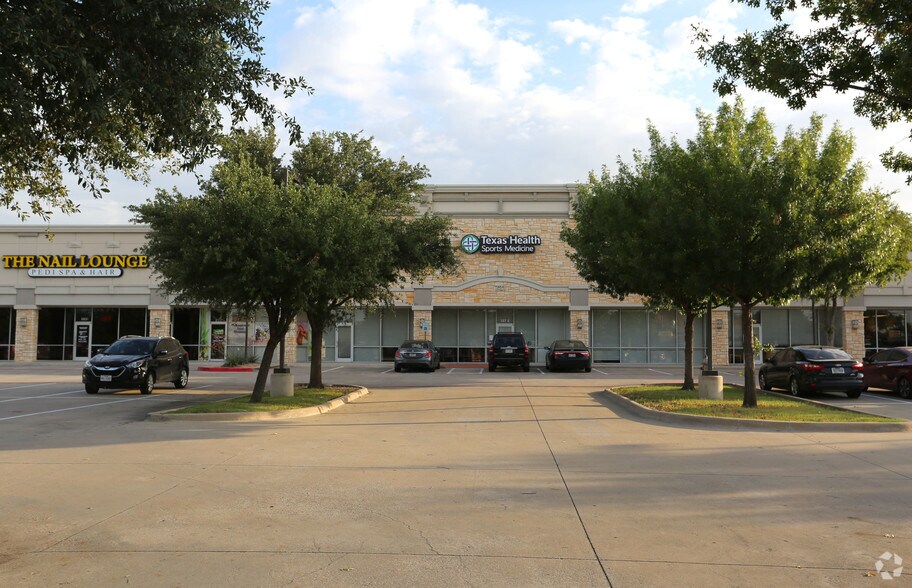 More Photos Of 721 E Keller Pky, Keller Unknown For Lease