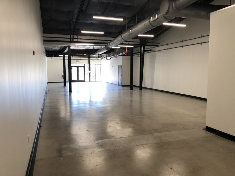 More Photos Of 2190 Nolensville Pike, Nashville Storefront For Lease