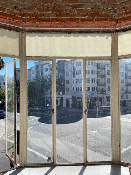More Photos Of 5651 Wilshire Blvd, Los Angeles Storefront Retail Office For Lease