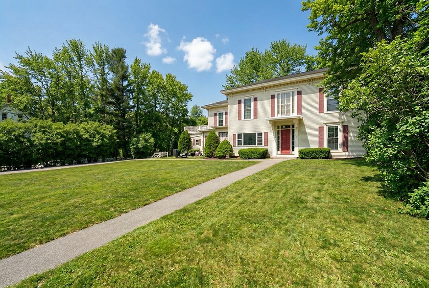 More Photos Of 223 High St, Somersworth Multifamily For Sale