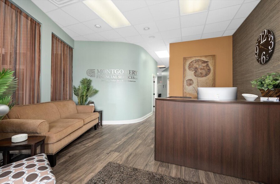 More Photos Of 11022 Nicholas Ln, Berlin Storefront Retail Office For Sale