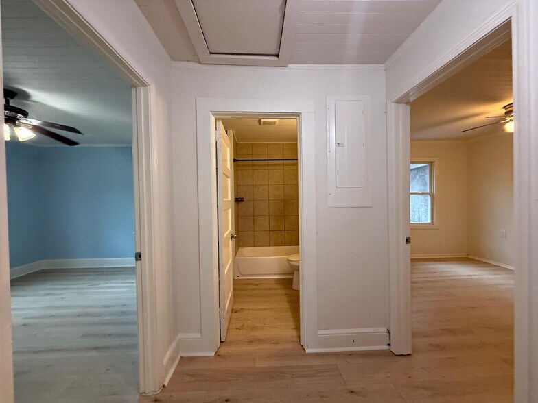 More Photos Of 4104 Old Austell Rd, Powder Springs Office For Lease