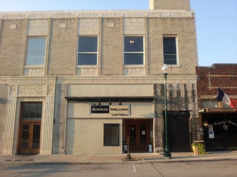 More Photos Of 109 W Virginia St, McKinney Office For Lease