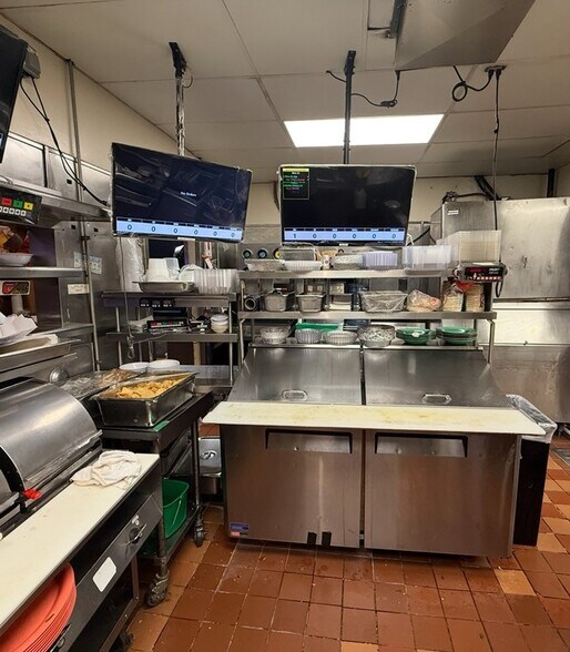 More Photos Of 950 S E St, San Bernardino Fast Food For Sale