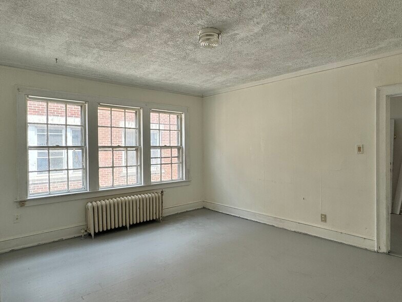 More Photos Of 252 Sisson Ave, Hartford Apartments For Sale