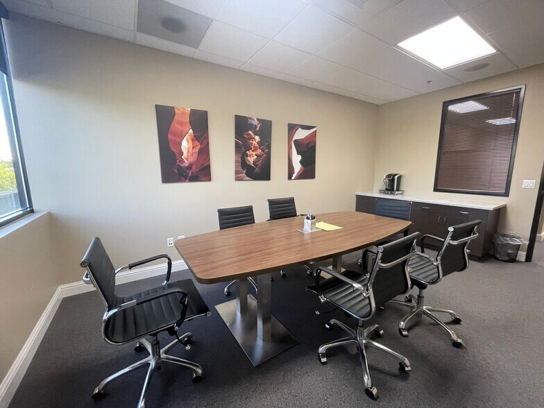 More Photos Of 9401 E Stockton Blvd, Elk Grove Office Residential For Lease