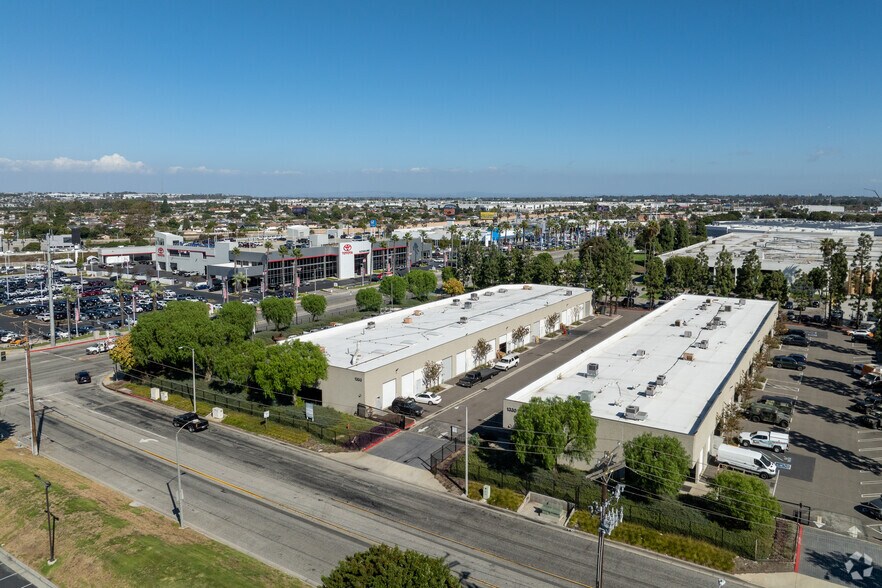 More Photos Of 1300-1330 E 223rd St, Carson Flex For Lease