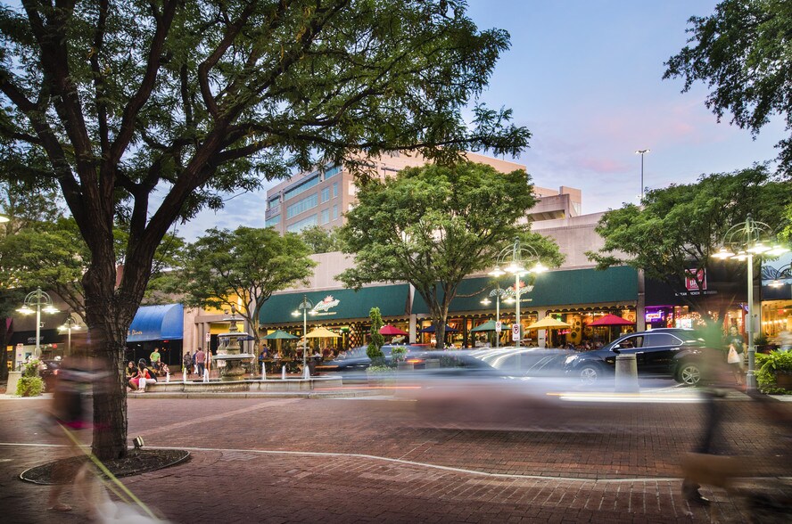 More Photos Of 2700 S Quincy St, Arlington Unknown For Sale