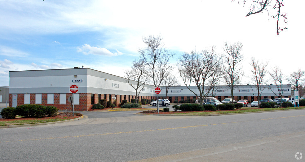 Primary Photo Of 552 Central Dr, Virginia Beach Light Manufacturing For Lease