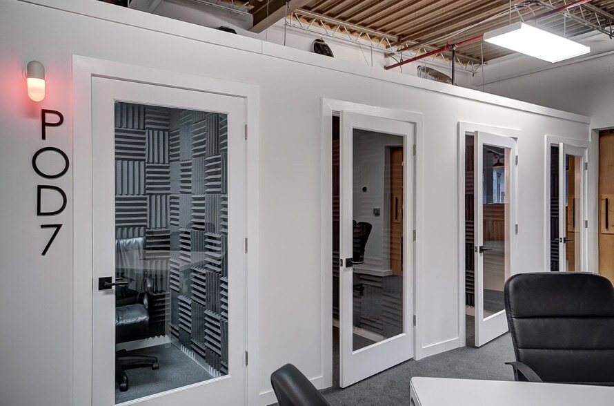 More Photos Of 408 4th Ave, Mason Office For Lease