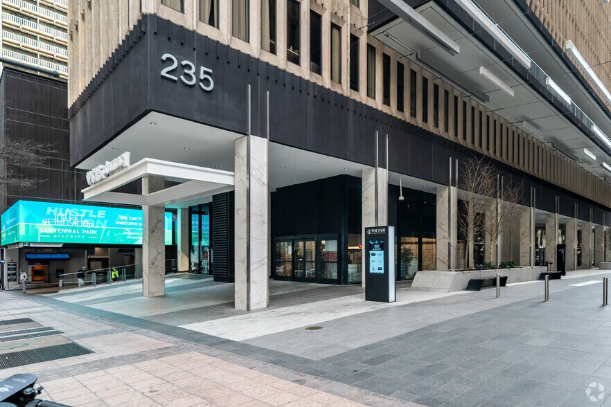 More Photos Of 235 Peachtree St NE, Atlanta Office For Lease