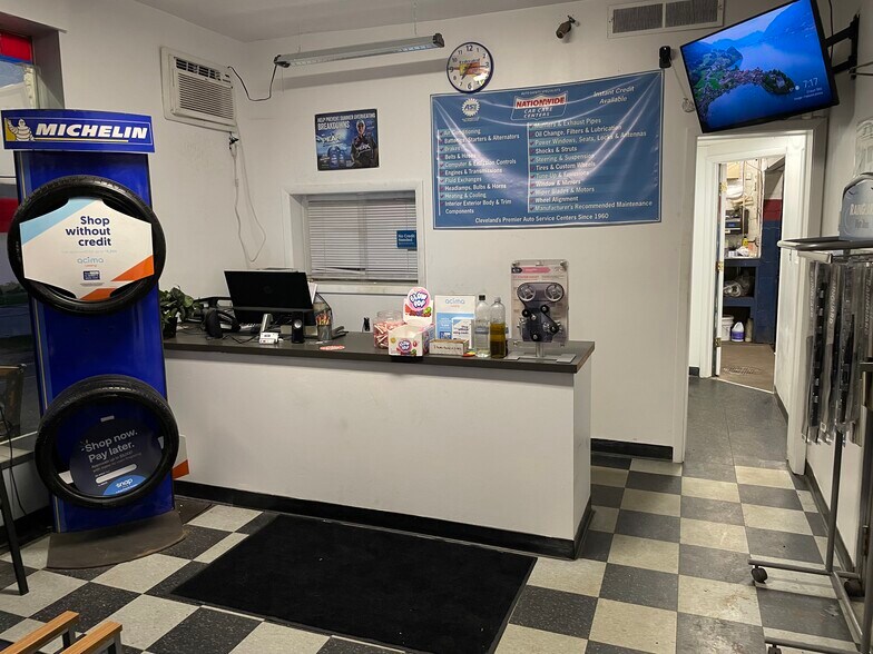 More Photos Of 22101 Lorain Rd, Cleveland Auto Repair For Sale