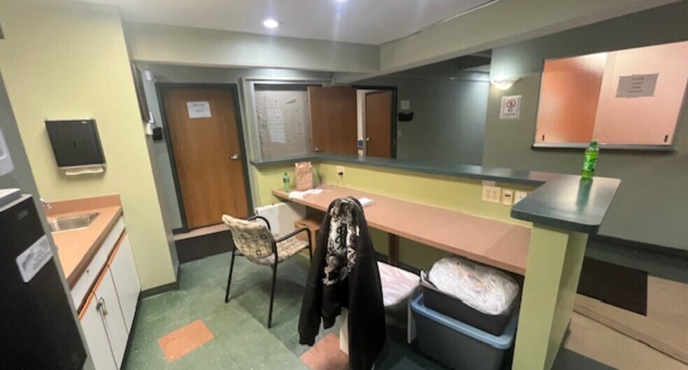 More Photos Of 1100 Salem Ave, Dayton Medical For Sale