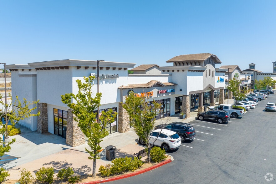 More Photos Of 36010 Hidden Springs Rd, Wildomar Unknown For Lease