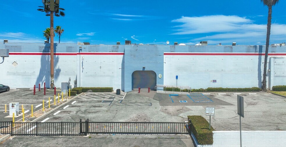 More Photos Of 20310 S Wilmington Ave, Rancho Dominguez Showroom For Lease