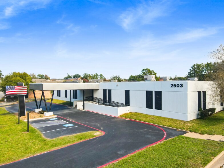 Primary Photo Of 2503 Lake Rd, Huntsville Office For Lease