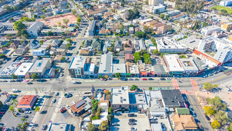 More Photos Of , Los Angeles General Retail For Sale