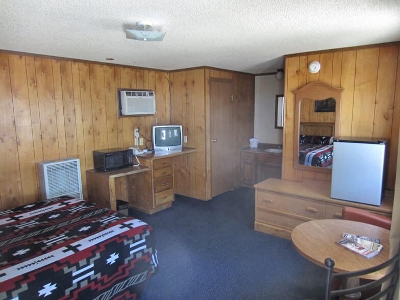 More Photos Of 3725-3777 E US Hwy 50, Baker Hotel For Sale