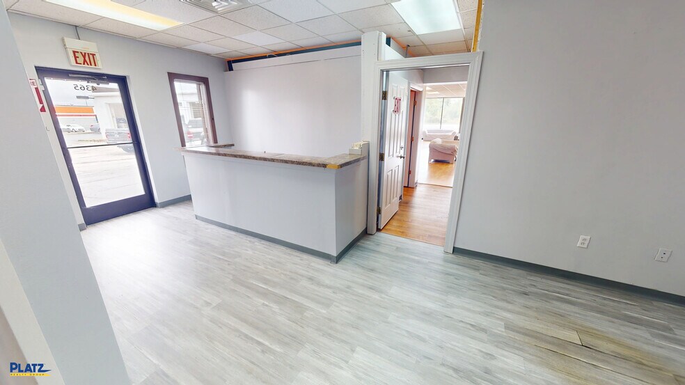 More Photos Of 4365 Youngstown Rd SE, Warren Storefront Retail Office For Lease