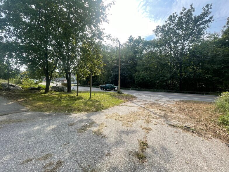 More Photos Of 79 Route 32, North Franklin Daycare Center For Sale