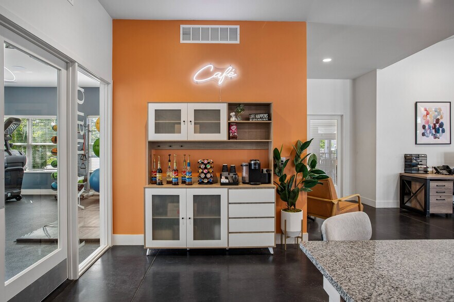 More Photos Of 1 Campus Edge Dr, Edwardsville Apartments For Sale