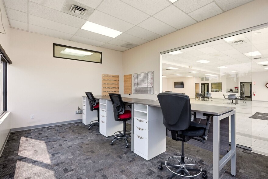 More Photos Of 2607 N Division St, Spokane Freestanding For Sale
